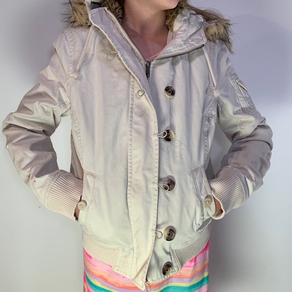 Old Navy Jackets & Blazers - Old Navy Khaki Jacket with Faux Fur Lining Size S